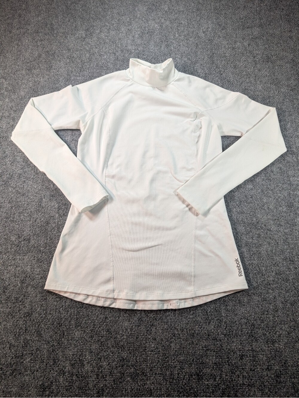 Reebok Women's Medium Long Sleeve White Athletic Shirt Dry Fit Gym Activewear